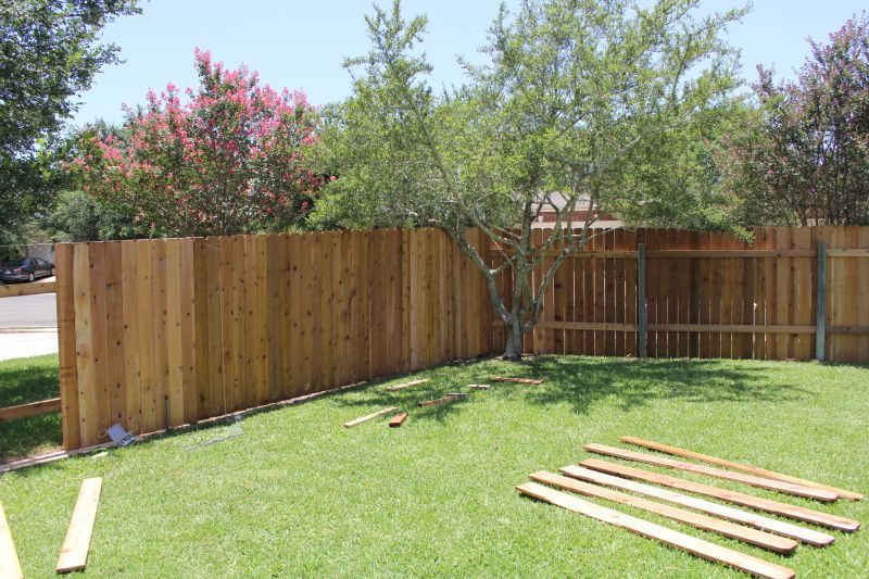Backyard Wood Fence Service